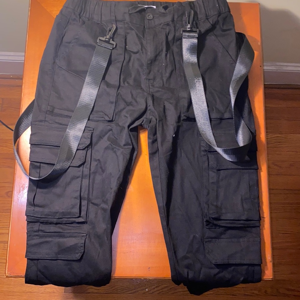 Black cargo pants